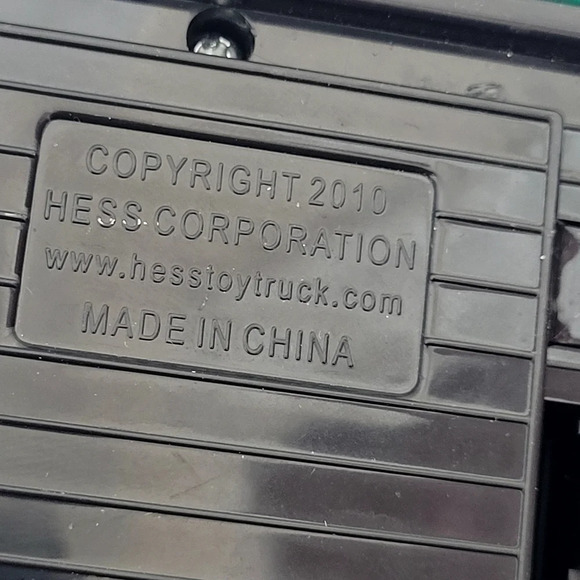 Hess Toy Truck and Jet Collectible 2010 - Picture 10 of 17